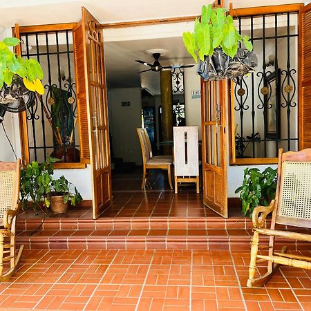 Casa Isabelita Hotel Mompos Exterior photo